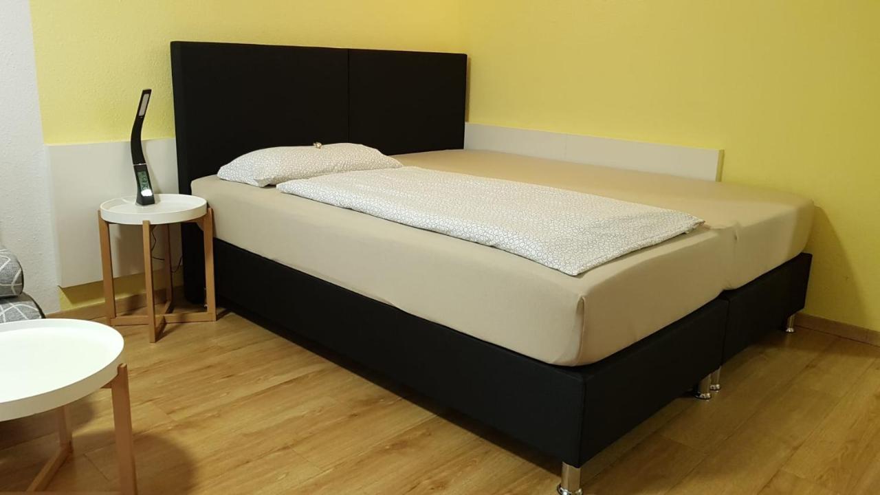 Apartment Metzingen City Экстерьер фото
