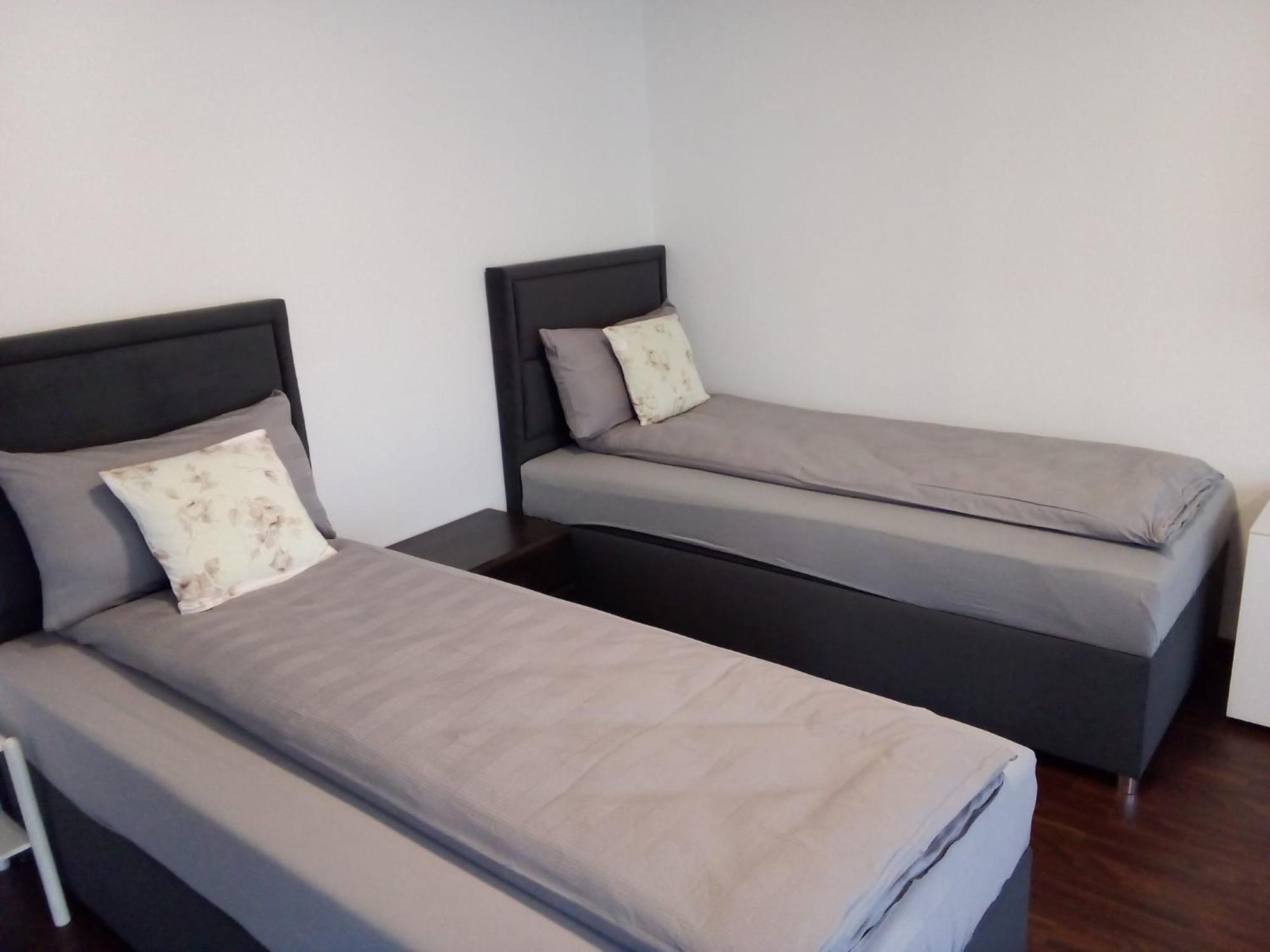Apartment Metzingen City Экстерьер фото
